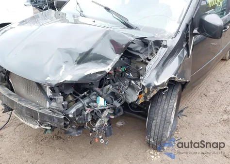 2012 Dodge Grand Caravan Crew z USA, uszkodzony, nr VIN 2C4RDGDG2CR341213